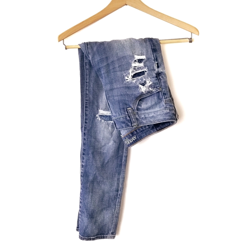 American eagle distressed vintage collection jeans